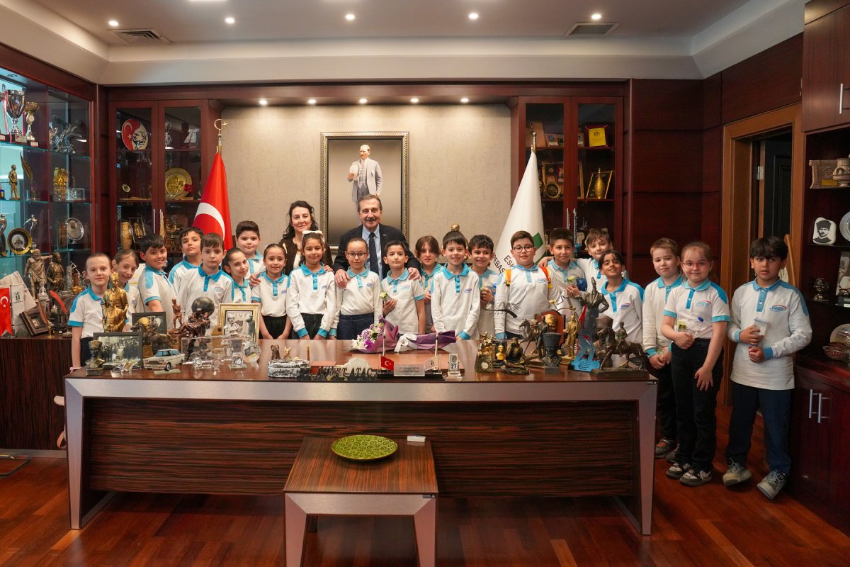 Başkan Ataç Minik Öğrencilerle Buluştu: Belediyeciliği Anlattı, Soruları Yanıtladı
