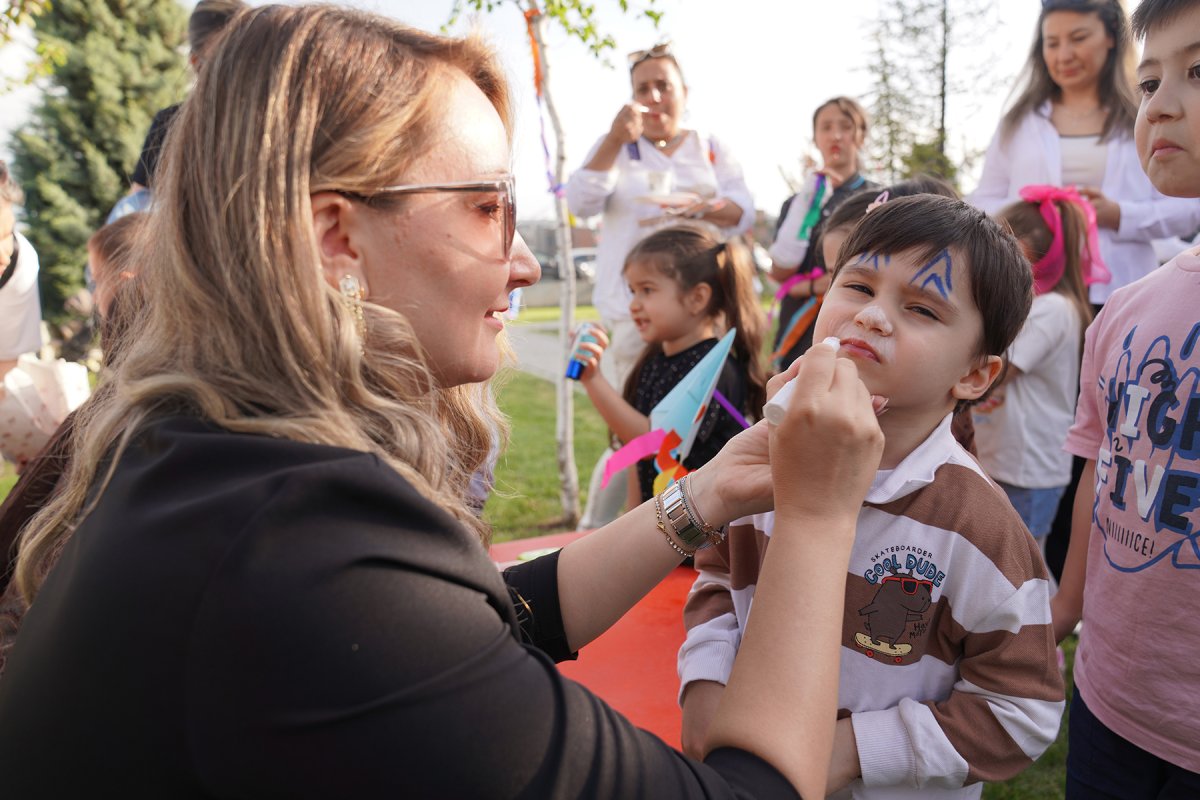 Tepebaşı’nda Hıdırellez neşesi: Minikler gönüllerince eğlendi