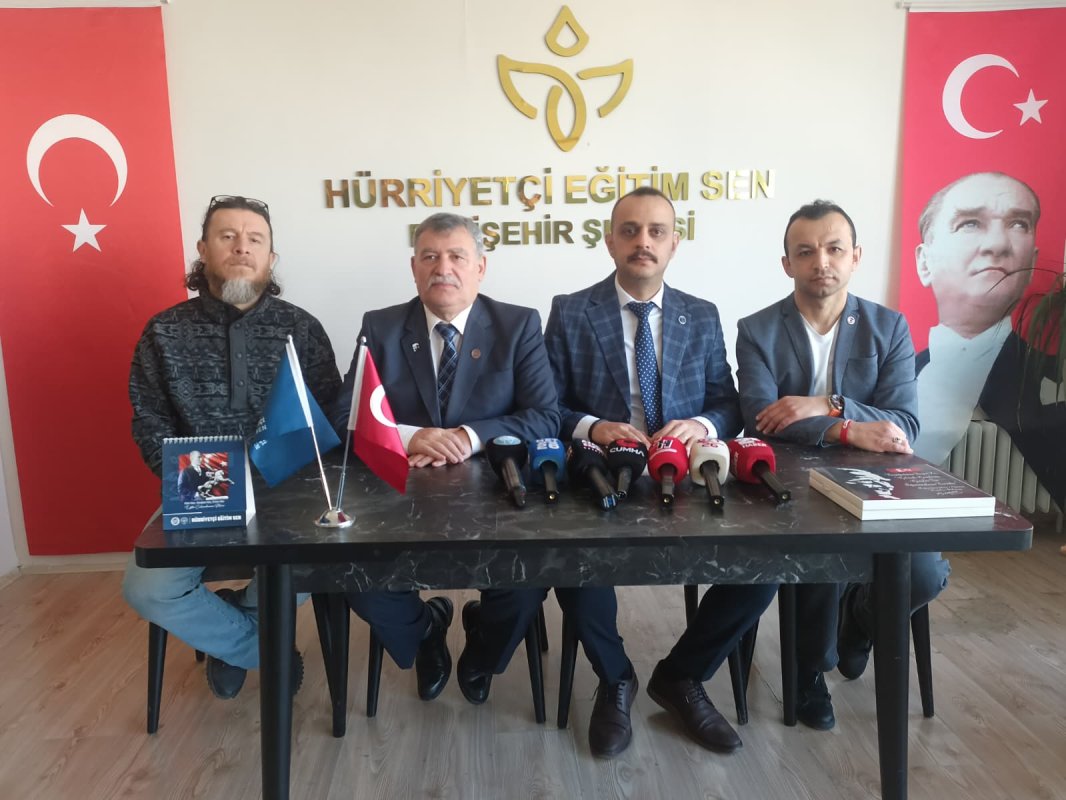 Hürriyetçi Eğitim Sen’den İstiklal Marşı’nın Arapça Okunmasına Tepki