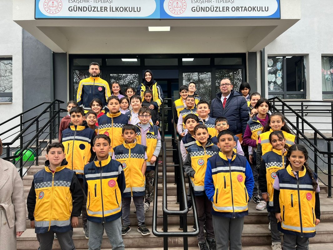 Eskişehir’de Öğrencilere İlk Yardım Ve Minik 112 Eğitimi
