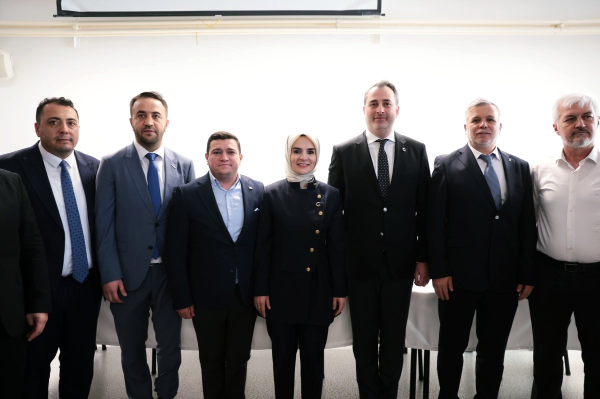 AK Parti Eskişehir Heyeti Belçika’da Gurbetçilerle Buluştu