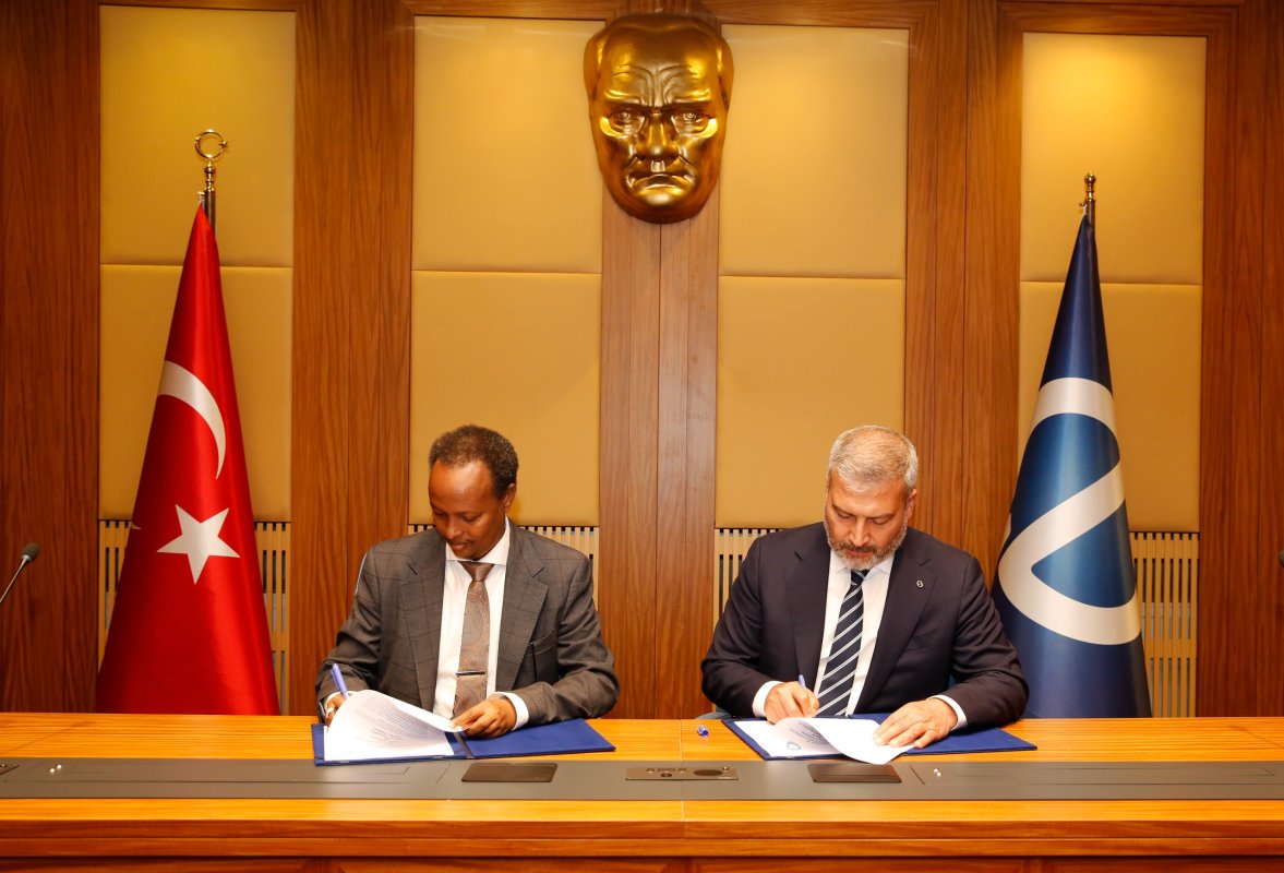Anadolu Üniversitesi İle Somali Üniversitesi Arasında İş Birliği Adımı