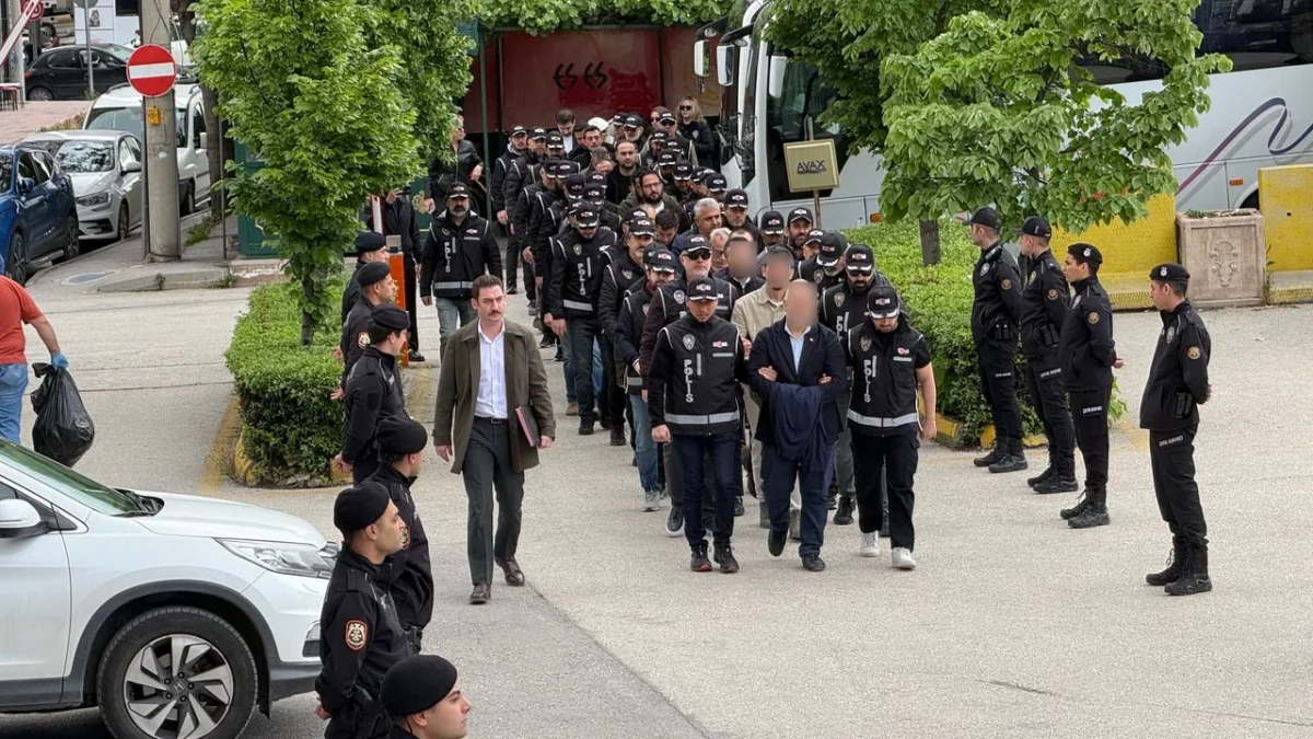 Tepebaşı operasyonu dosyasında dikkat çeken İfadeler: “Aşevi yemekleri organizasyonlarda kullanıldı”