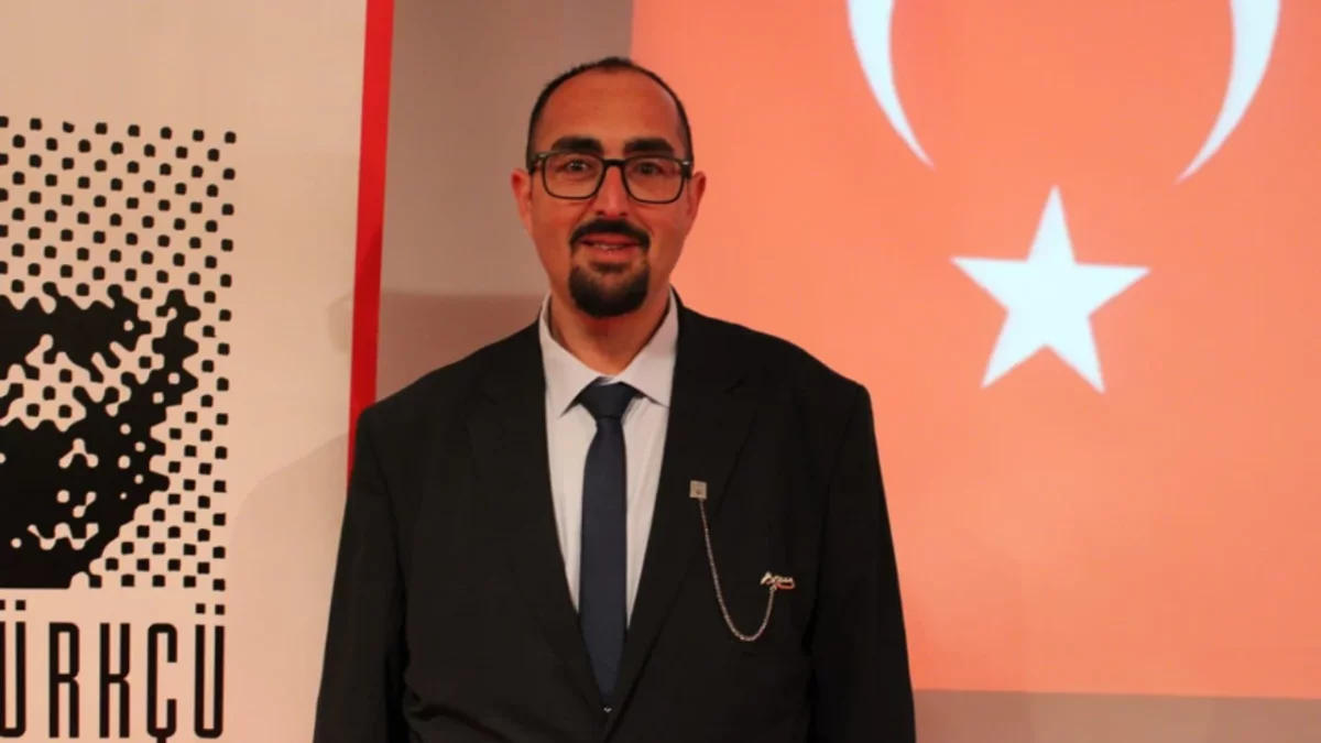 Mehmet Avcı’dan Atatürk Posteri Tepkisi