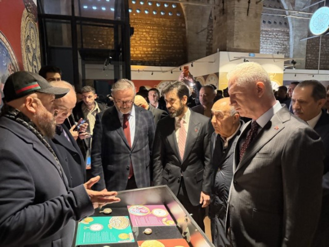 İstanbul’da 400 Yıllık Zaman Yolculuğu: Muhteşem Cep Saatleri Sergisi Ziyarete Açıldı