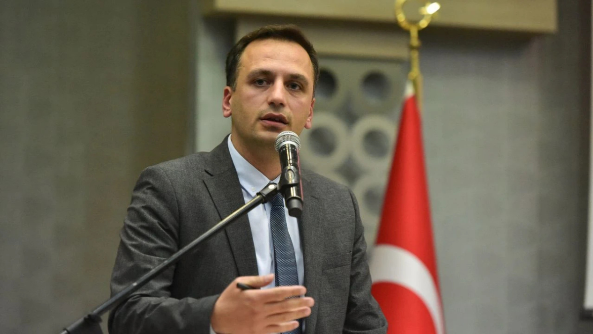 Bornova Belediye Başkanı Ömer Eşki Gözaltına Alındı