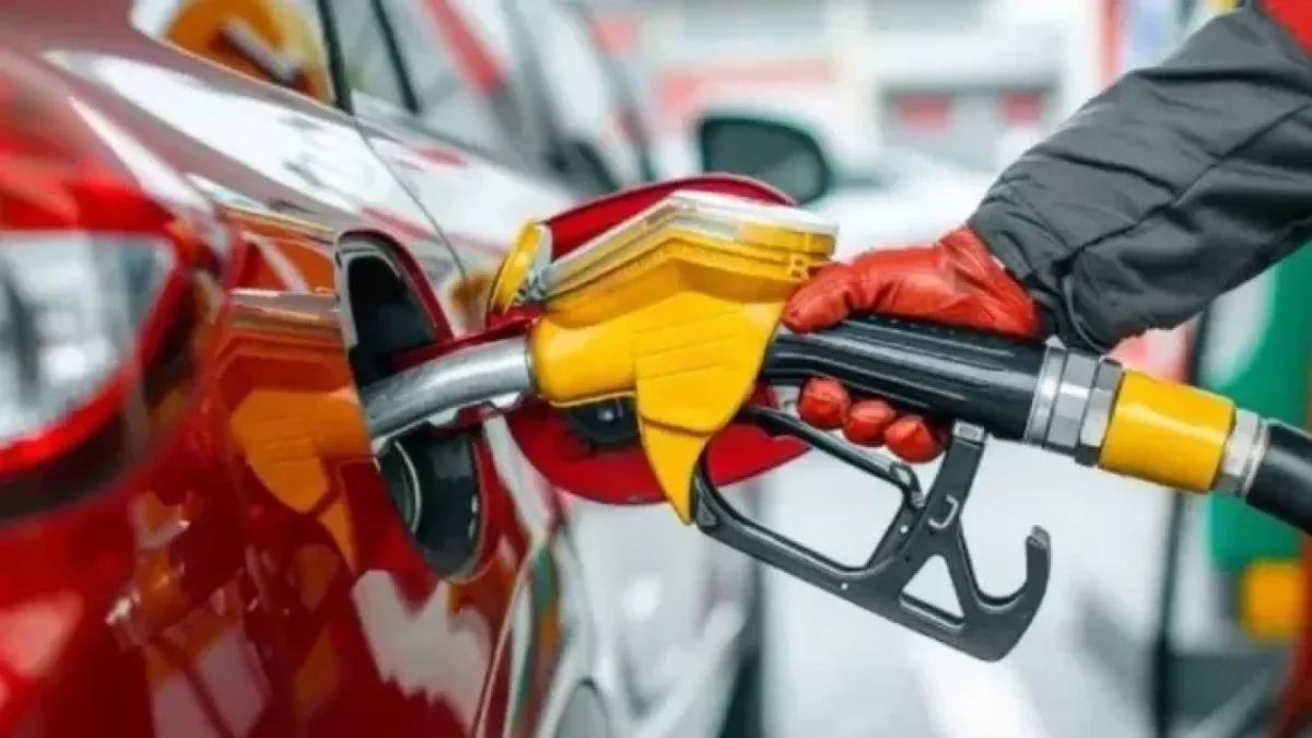 Benzine Gece Yarısı Zammı: Vatandaşa Yansıyan Tutar Belli Oldu