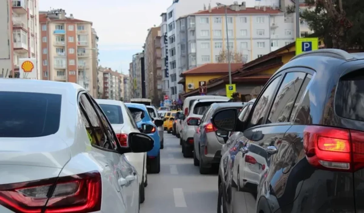1 Mayıs Tedbirleri Açıklandı: Eskişehir’de Trafiğe Kapatılacak Yollar Belli Oldu