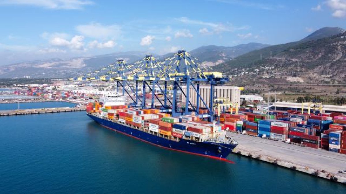 Nisan İhracatında Rekor Artış: 25,4 Milyar Dolara Ulaşıldı