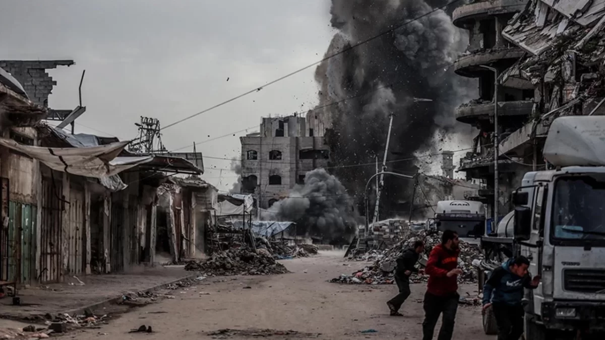 İsrail Gazze Şeridi’ndeki Roket Fırlatma Sahasını Vurdu