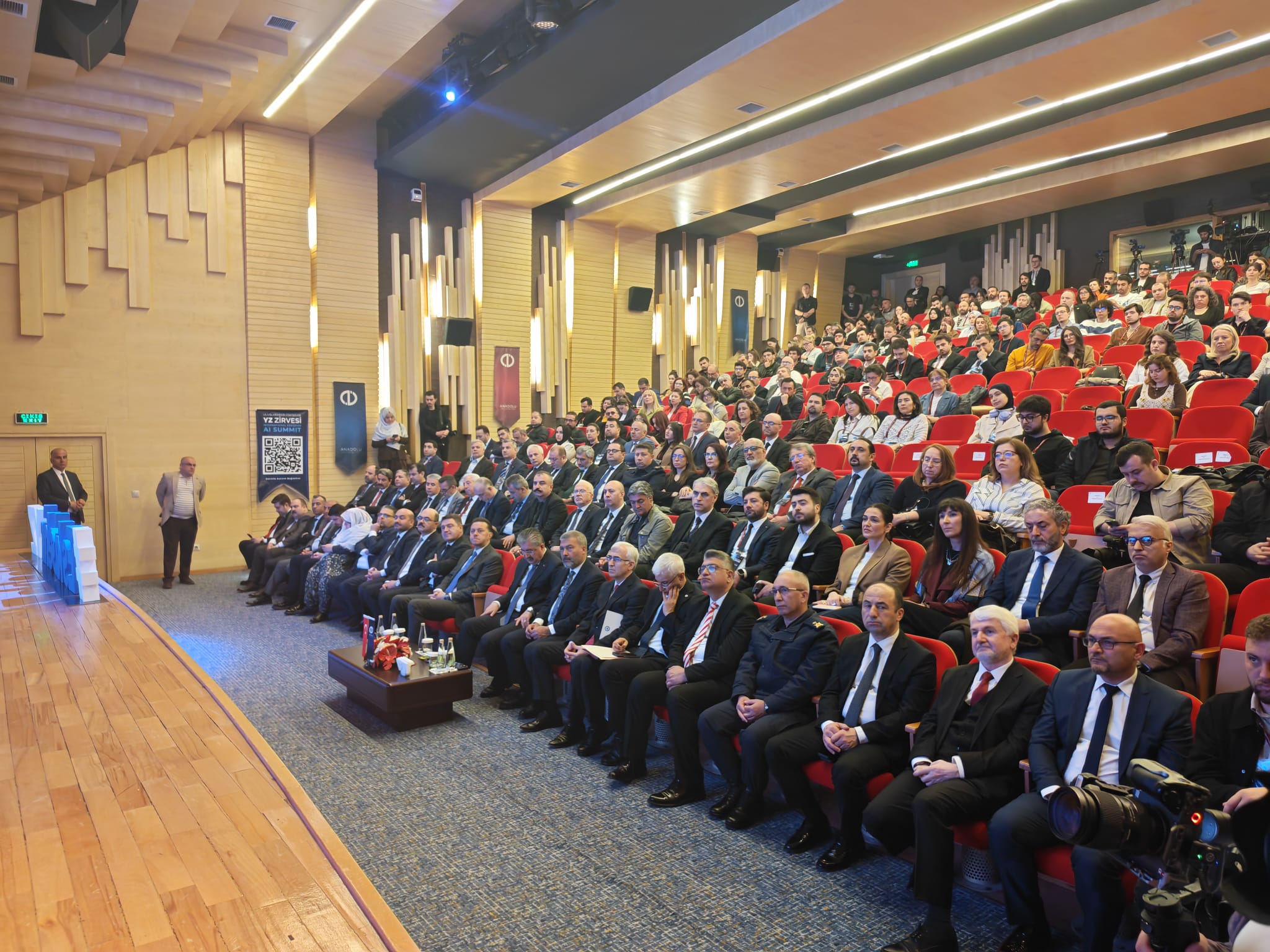 Uluslararası Eskişehir Yapay Zekâ Zirvesi Başladı | Kamu, Akademi ve Sektör Aynı Platformda Buluştu