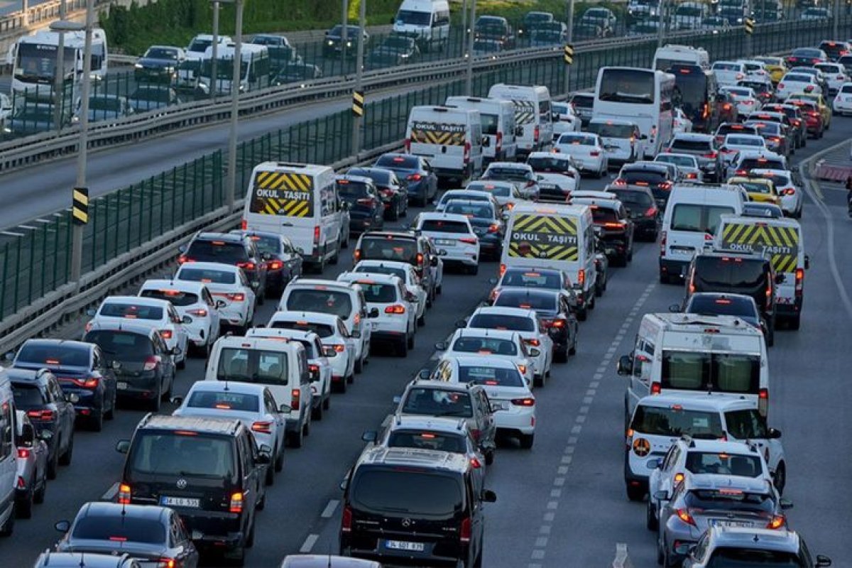 Akaryakıtta Çifte Değişim: Benzine Zam, Otogaza İndirim