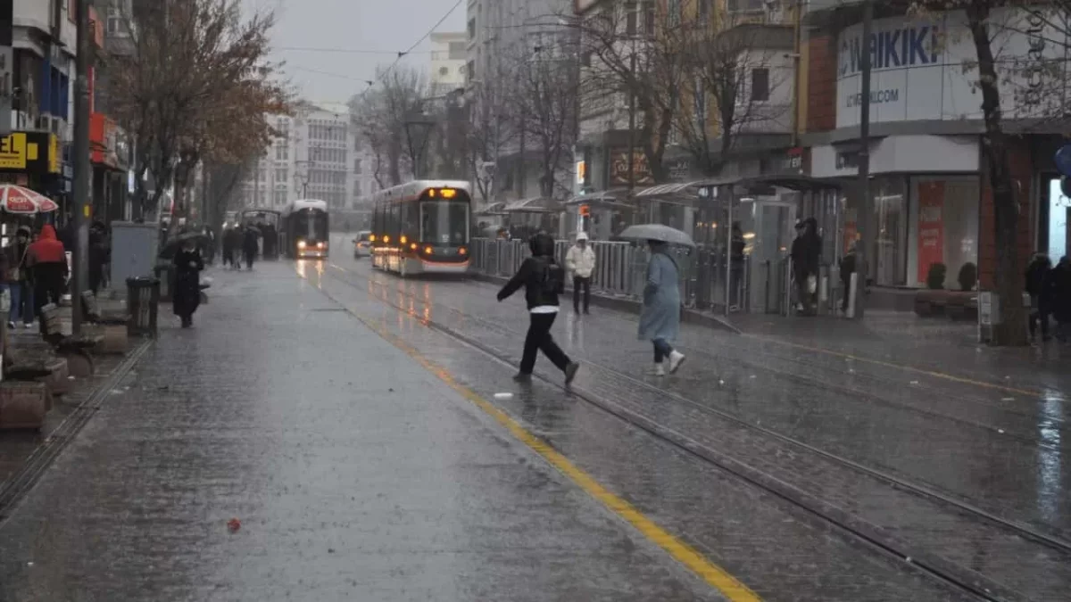 Eskişehir’de Bugün Sağanak Yağış Etkili Olacak
