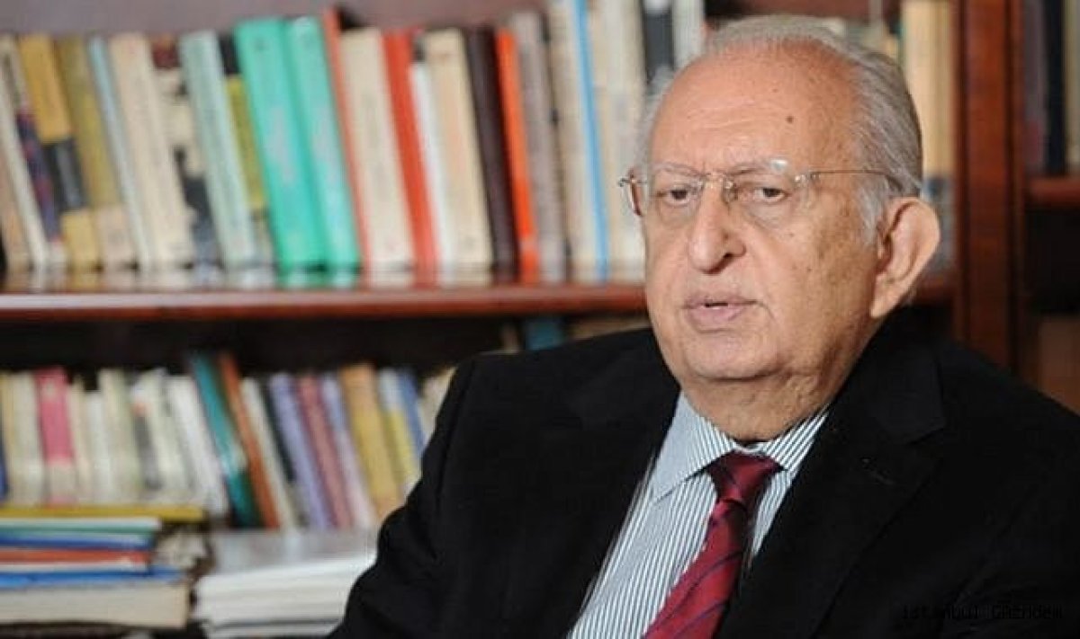 Hüsamettin Cindoruk 92 Yaşında Vefat Etti